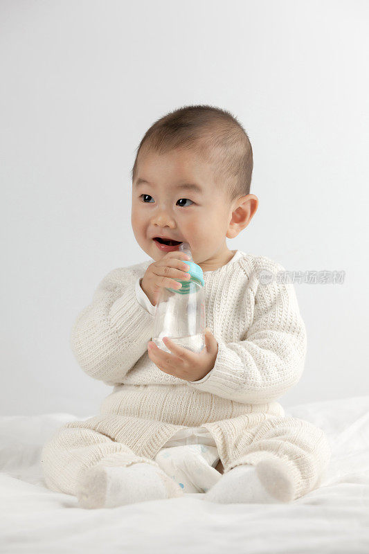 婴儿用奶瓶咬