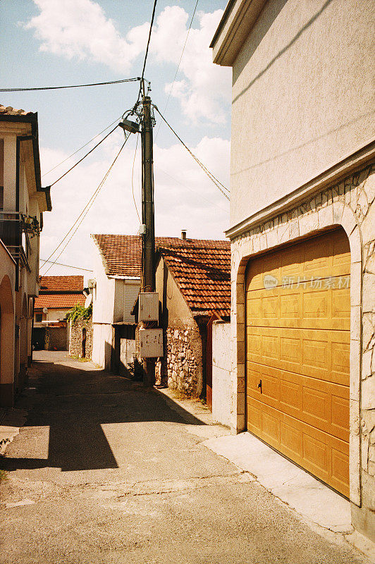 波德戈里察的街道。黑山共和国