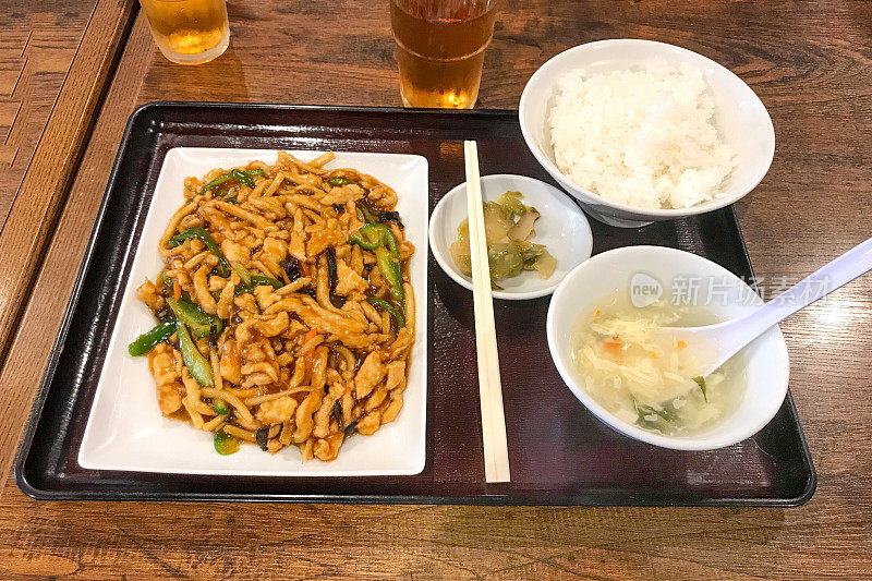 中式午餐在日本的中餐馆供应