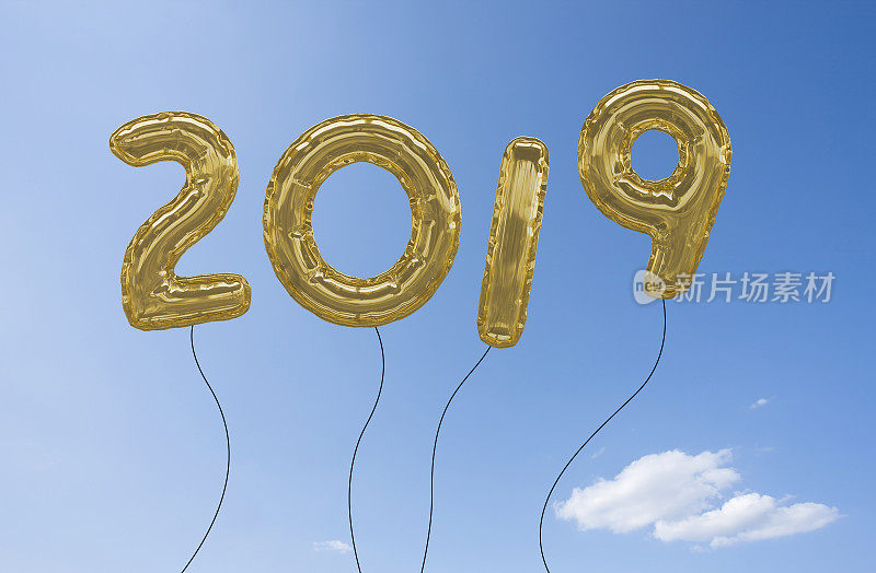 用金色气球迎接2019年新年