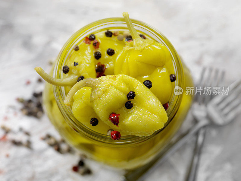 腌辣椒,Pepperoncini