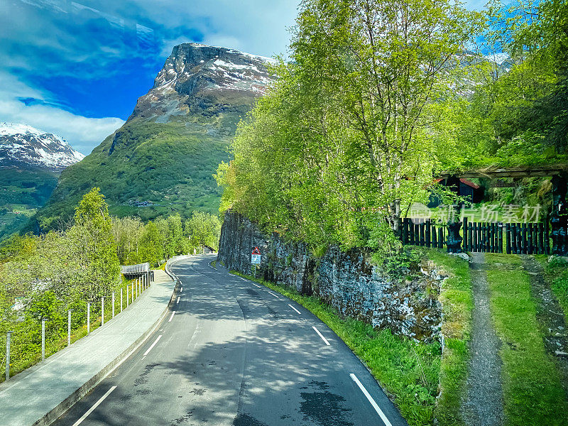陡峭的Geirangerfjord公路