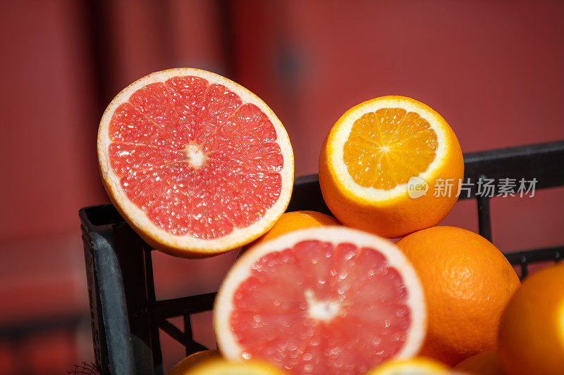 橙子和葡萄柚。