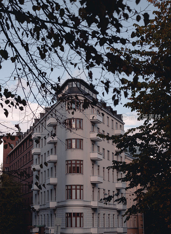 芬兰赫尔辛基老城区的复古建筑