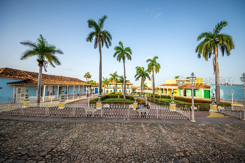 古巴特立尼达市长广场