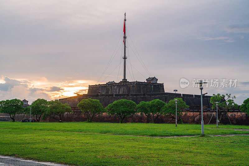 夕阳中的顺化宫