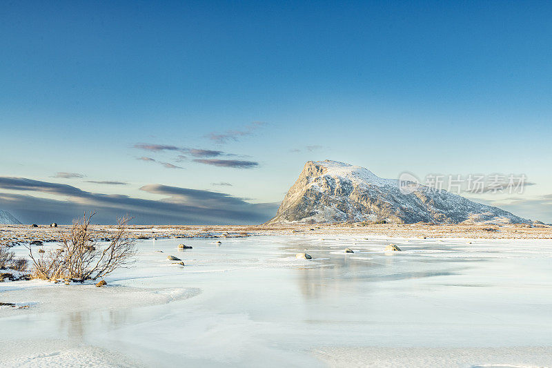 冬季在Gimsøya岛的罗浮敦冬季景观