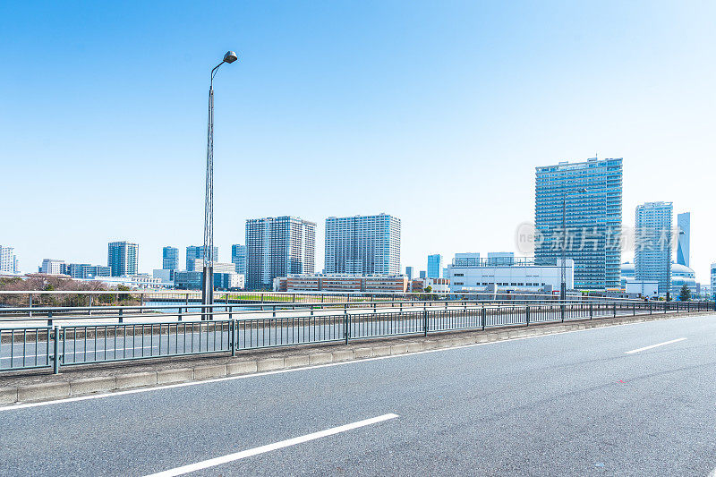 东京晴美码头和丰洲码头的城市道路