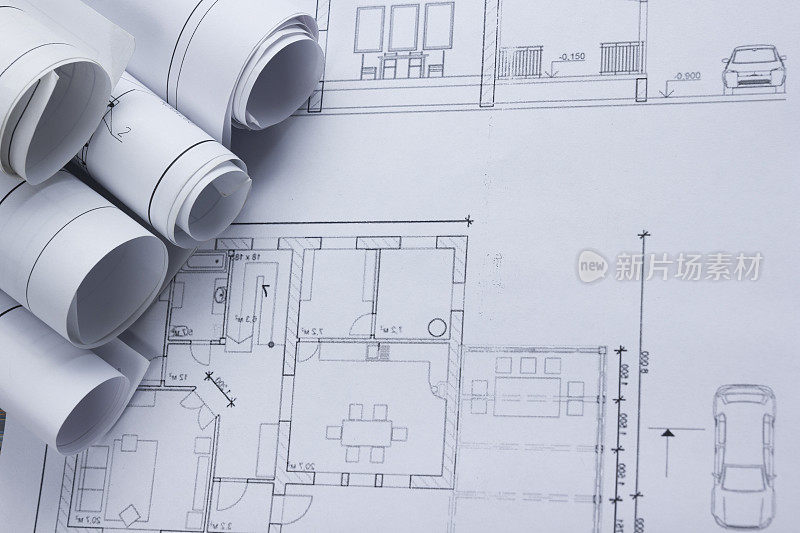 建筑师工作场所俯视图。建筑项目，蓝图，蓝图滚滚而来