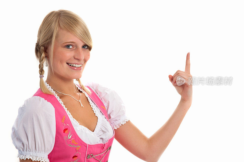 穿着啤酒节服装的巴伐利亚女孩