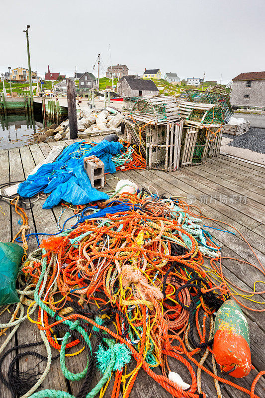 加拿大新斯科舍省佩吉湾的绳索和龙虾陷阱