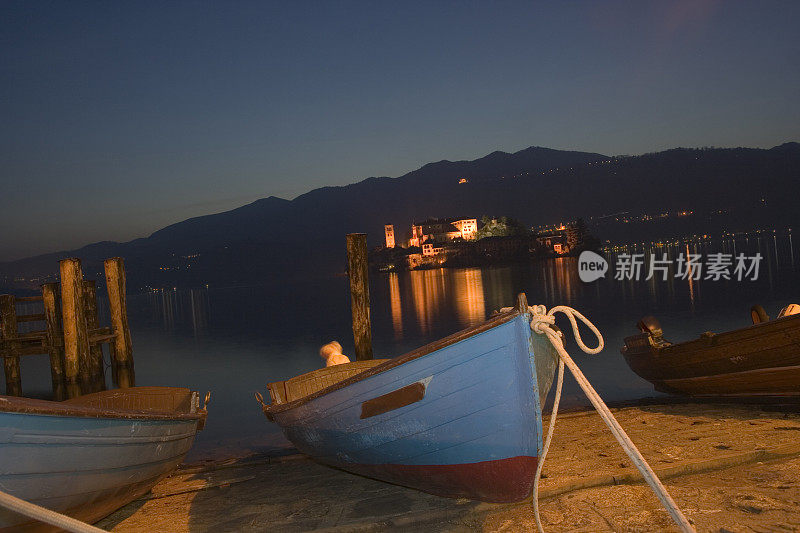 奥尔塔湖，夜景-意大利