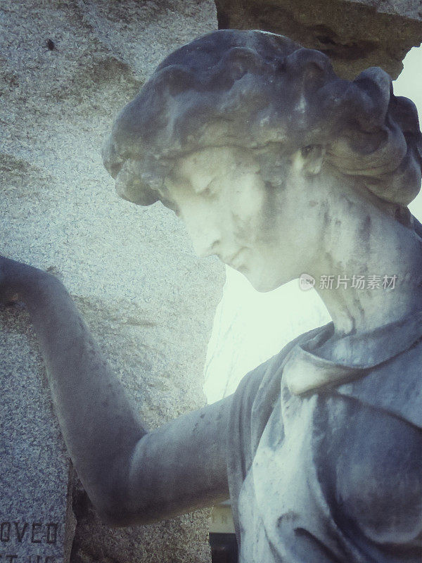 格里弗斯天使公墓雕像
