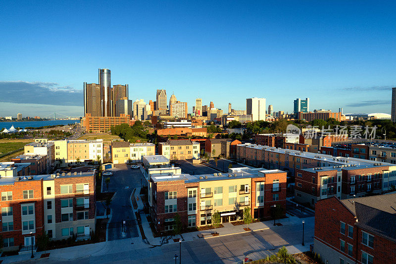 清晨底特律市中心鸟瞰图