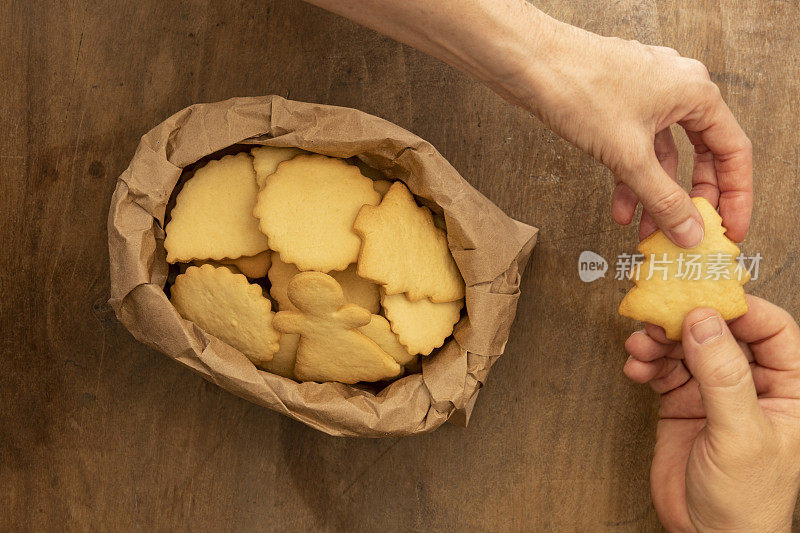 分享圣诞饼干