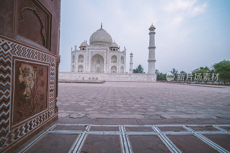 美丽的泰姬陵，世界七大奇迹之一的印度