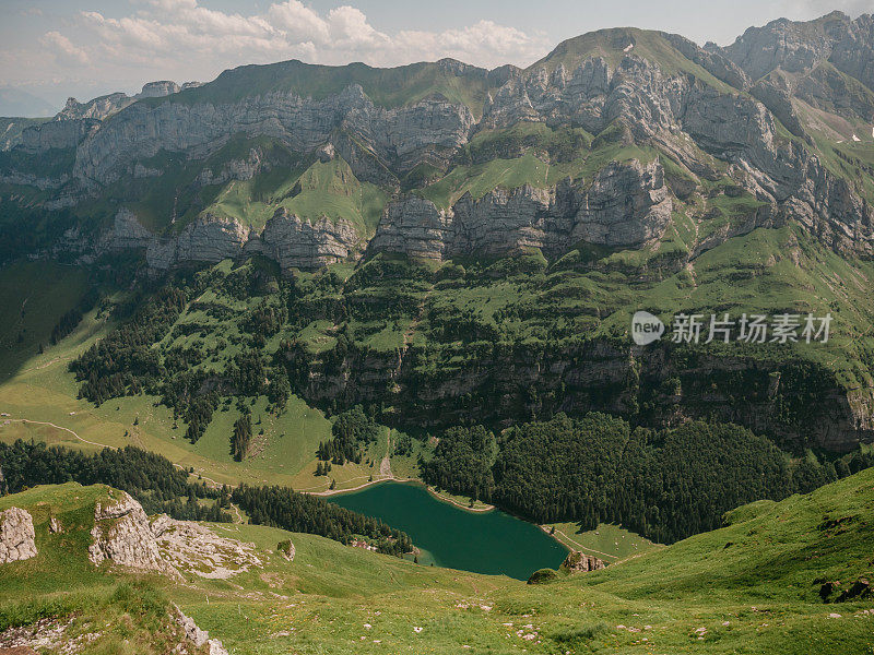 阿彭策尔兰的山峰