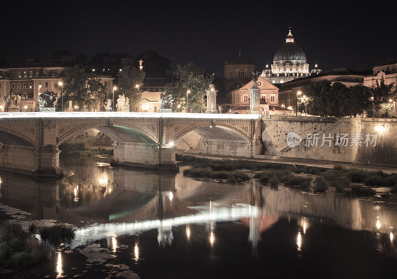 圣彼得大教堂和圣安杰洛桥，梵蒂冈城，意大利