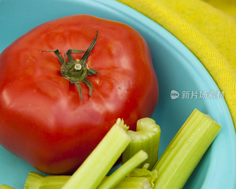 西红柿和芹菜