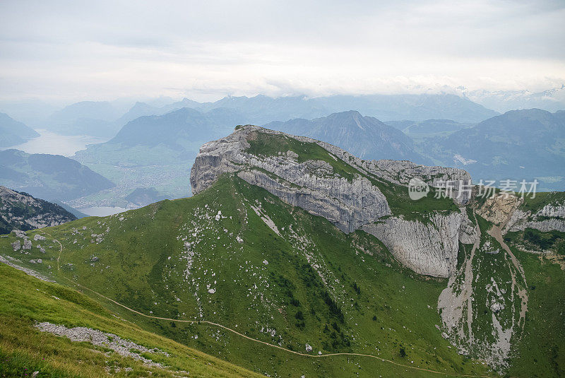 美丽的景色从皮拉图斯山，瑞士阿尔卑斯山，卢塞恩