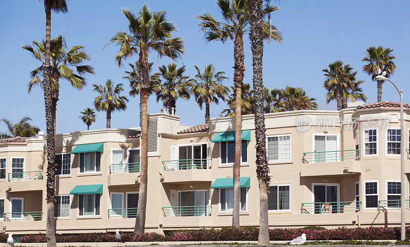 海滨加州海滩前联排别墅公寓