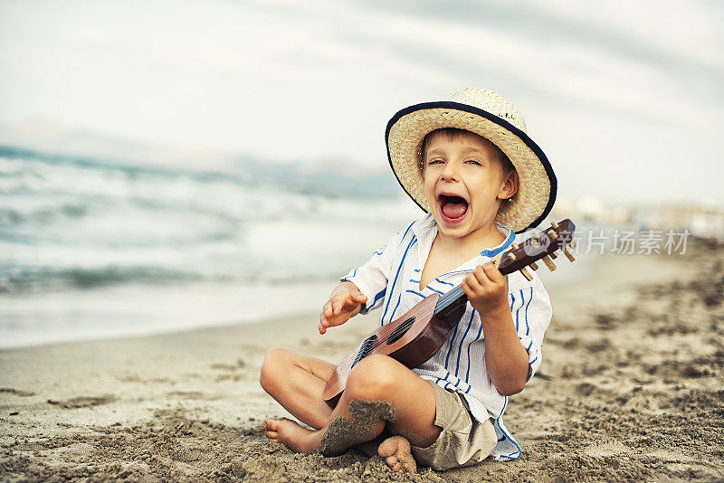 小海滩吉他手。