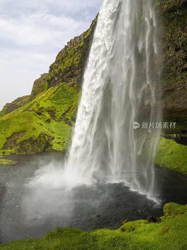 Seljalandsfoss，冰岛田园诗般的瀑布