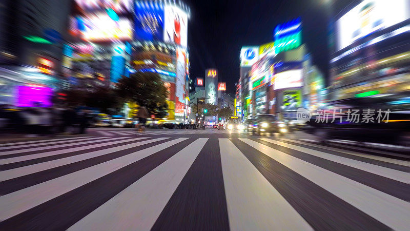 日本涩谷的夜间驾车