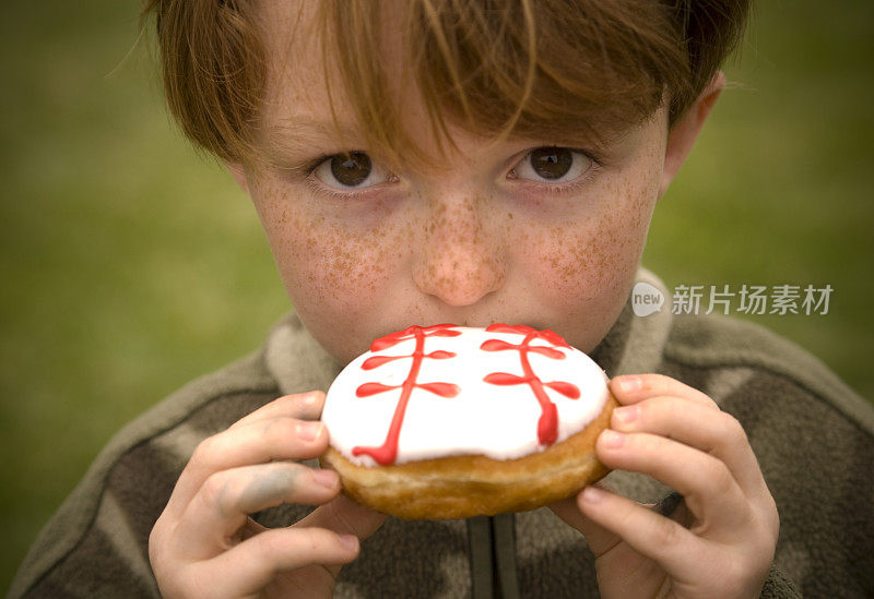 男孩想吃甜甜圈!