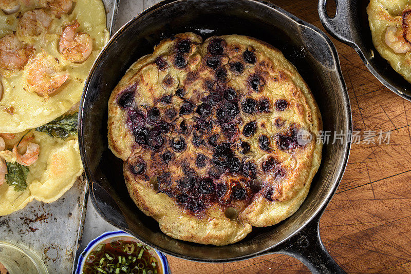 用蓝莓做的自制煎饼