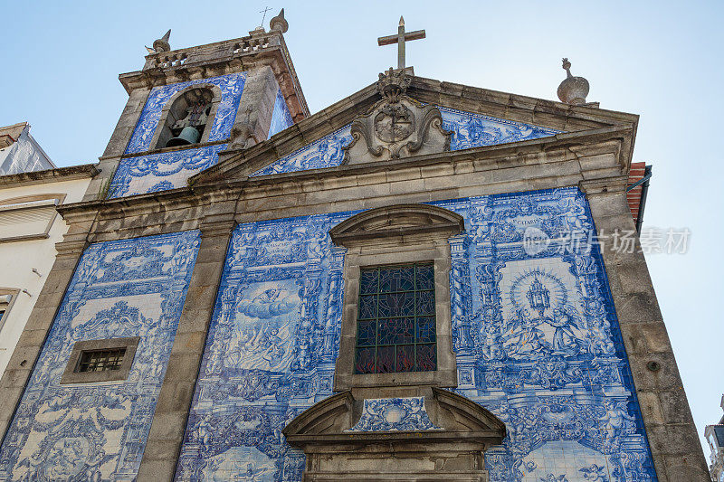 阿祖列霍瓷砖装饰的阿尔马斯卡佩拉-圣卡佩拉卡塔琳娜在波尔图，葡萄牙