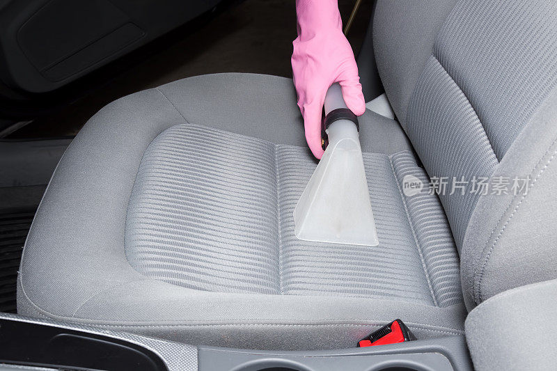 汽车内饰纺织座椅化学清洗采用专业提取方法。早春大扫除或定期大扫除。
