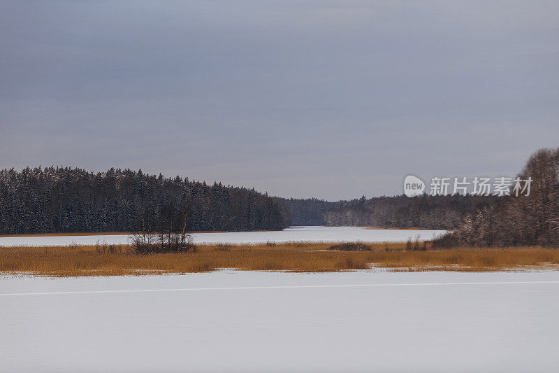 湖上的早晨