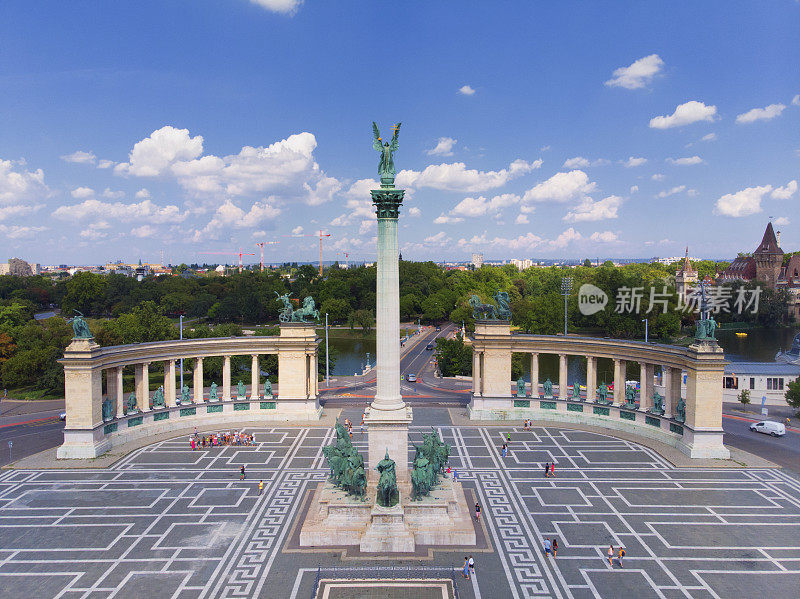 布达佩斯夏季英雄广场鸟瞰图