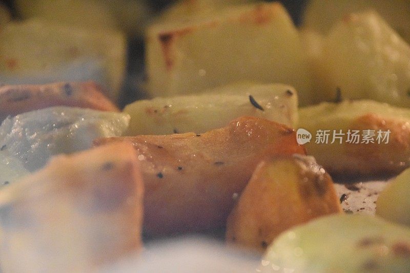 用烤箱煮土豆和红薯