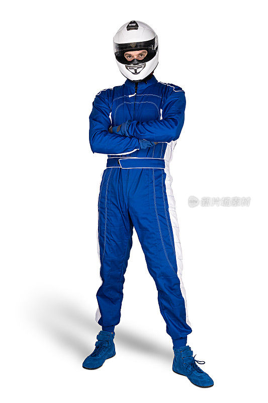坚定的赛车手在蓝色白色赛车运动整体鞋手套和整体安全头盔孤立的白色背景。赛车摩托车运动概念。