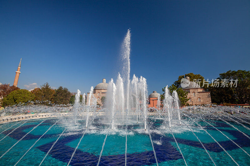 土耳其伊斯坦布尔的苏丹艾哈迈德公园和喷泉