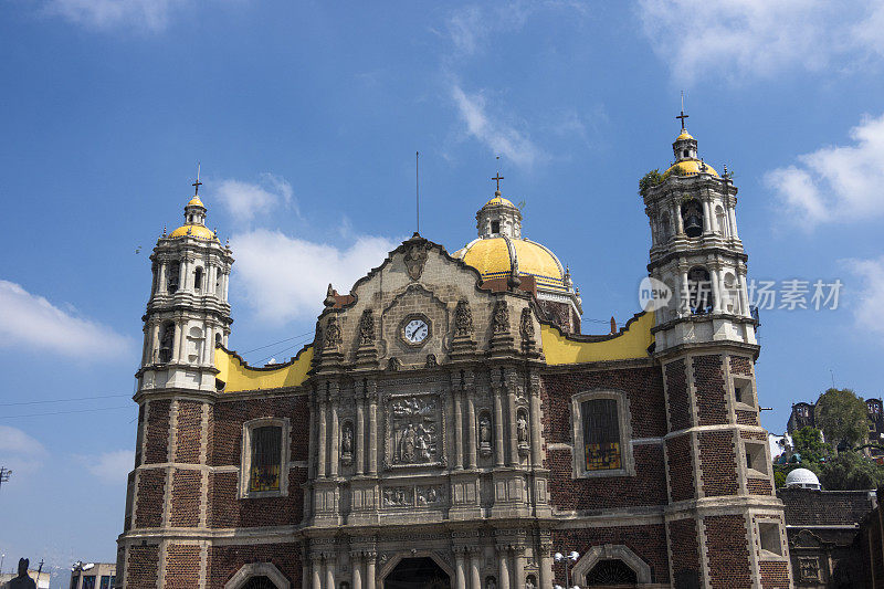 墨西哥城瓜达卢佩老教堂的圣母