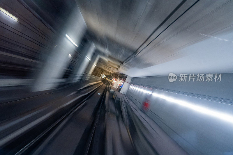 单地铁隧道的POV镜头