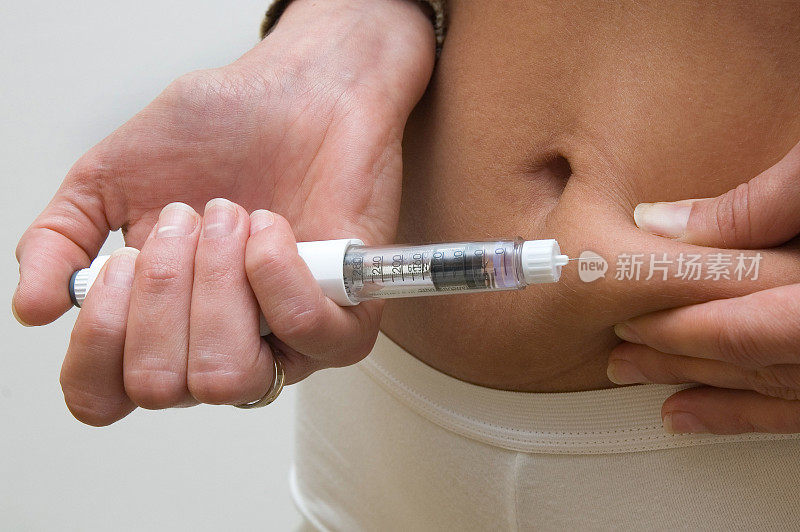 病人注射胰岛素
