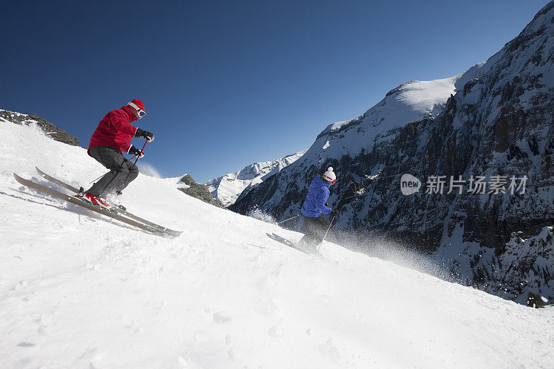 滑雪两