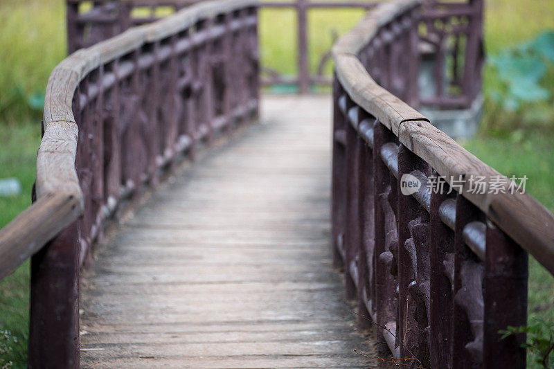 柬埔寨:吴哥窟建筑群的东梅本寺