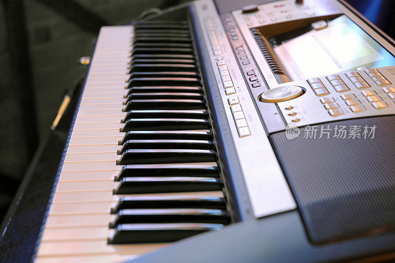现代电子钢琴
