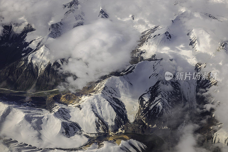 巴基斯坦山脉的鸟瞰图，中亚