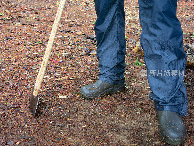 野营斧，雨衣，雨靴，拷贝空间