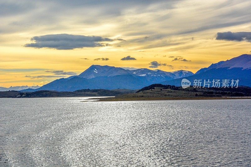 智利麦哲伦海峡的日落