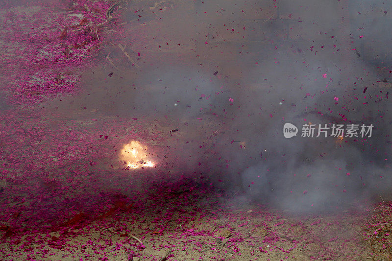 中国新年:传统的中国鞭炮