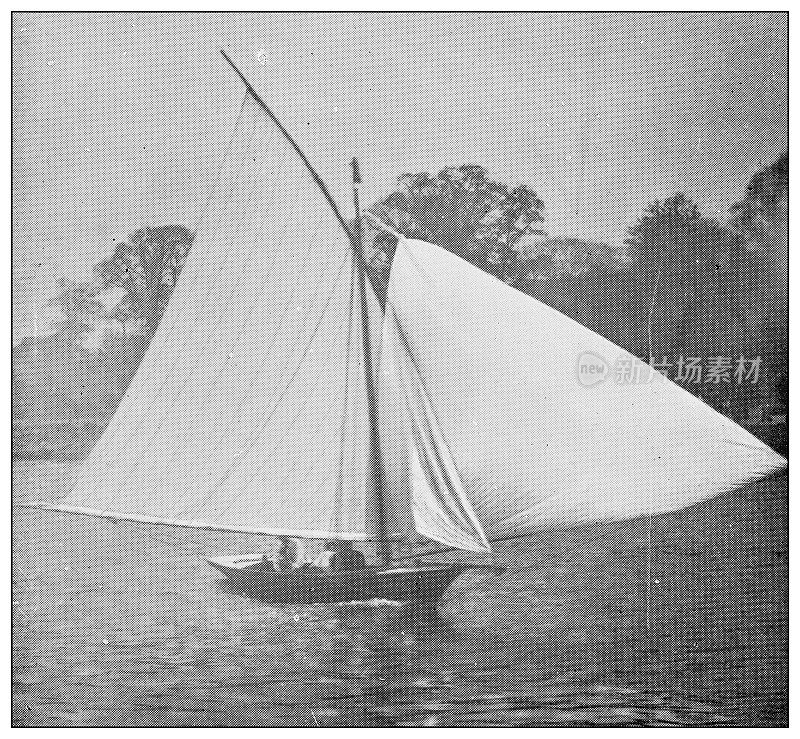 19世纪运动、运动员和休闲活动的老式黑白照片:在泰晤士河上游航行的船只