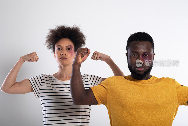 非裔美国青年男女抗议暴力的肖像