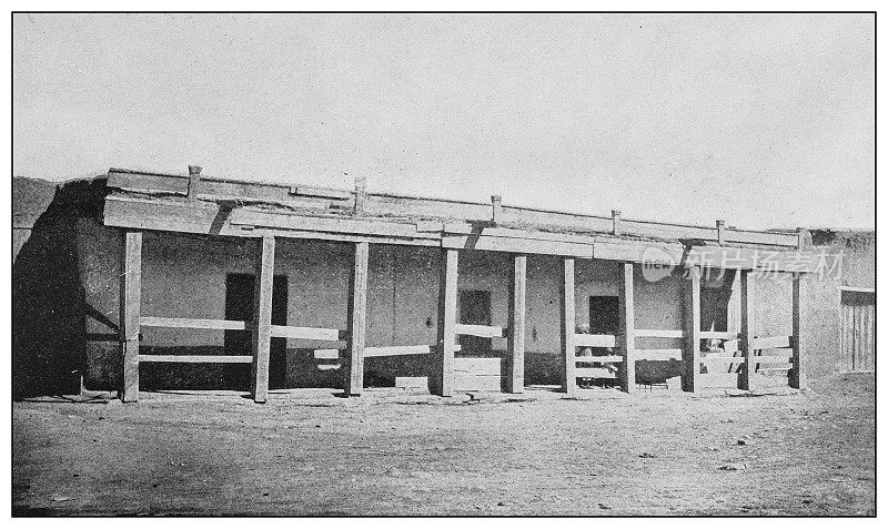 美国古董黑白照片:基特卡森的家，陶斯，新墨西哥州
